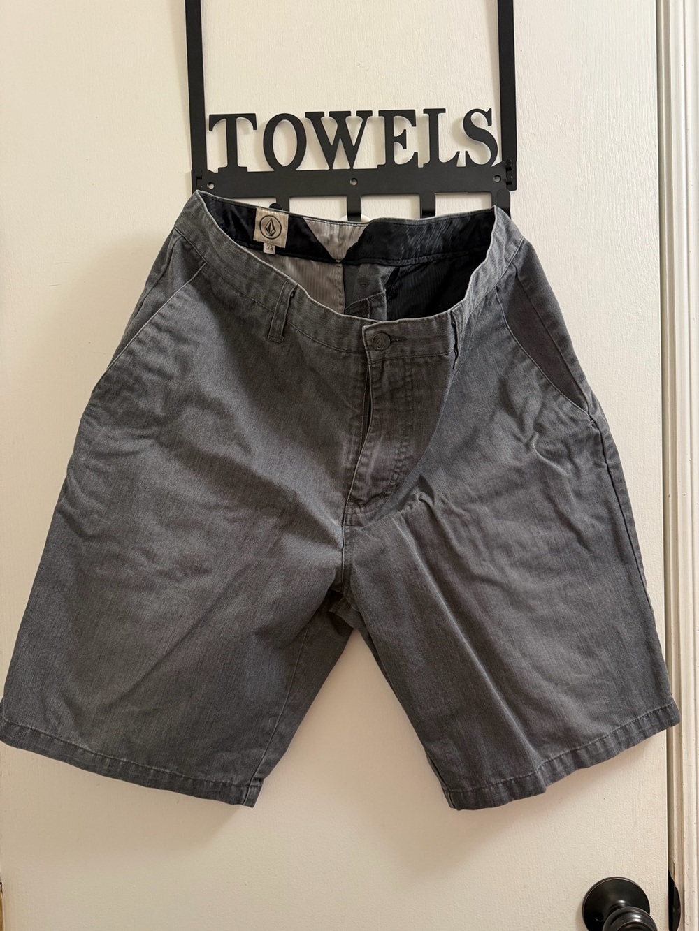 Volcom Men's Charcoal Gray Flat-Front Shorts